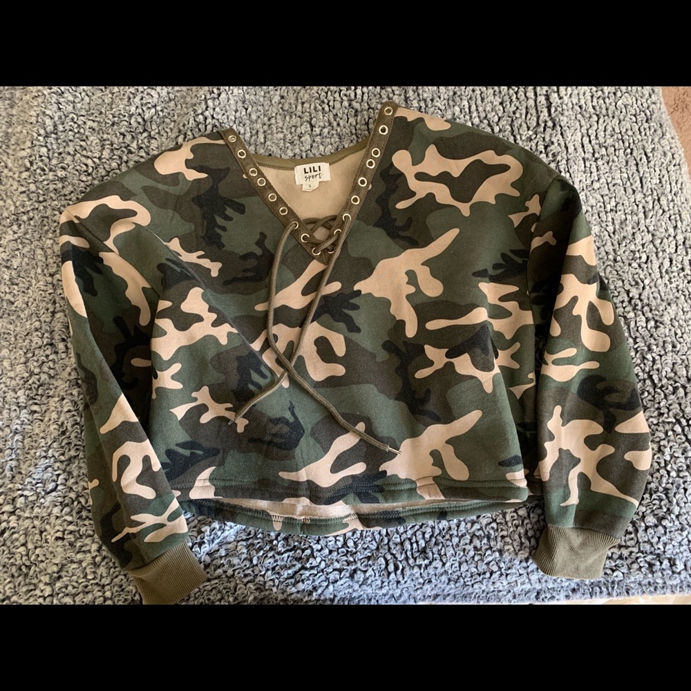 Camo Print Gym Crop Hoodie